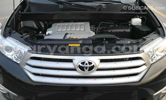 Nunua Imported Toyota Highlander Black Gari ndani ya Import - Dubai nchini Malawi Nunua Imported Toyota Highlander Black Gari ndani ya Import - Dubai nchini Malawi