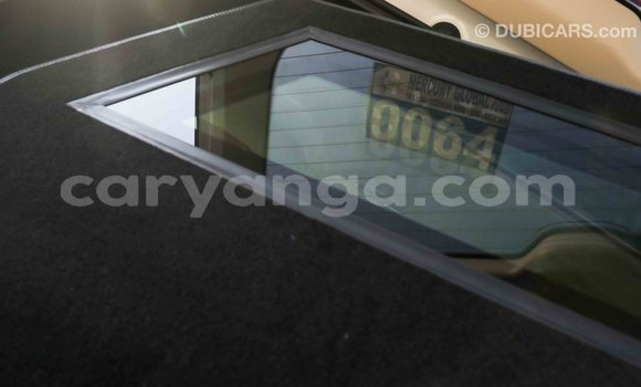 Acheter Import Voiture Toyota Land Cruiser Blanc à Import - Dubai, Malawi Acheter Import Voiture Toyota Land Cruiser Blanc à Import - Dubai, Malawi