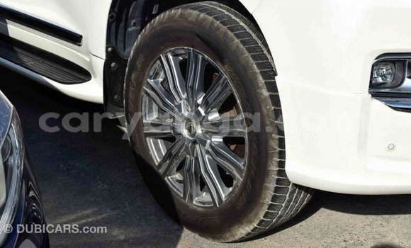 Nunua Imported Toyota Land Cruiser White Gari ndani ya Import - Dubai nchini Malawi Nunua Imported Toyota Land Cruiser White Gari ndani ya Import - Dubai nchini Malawi
