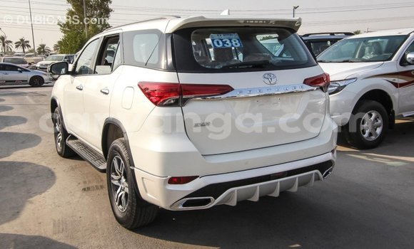 Buy Import Toyota Fortuner White Car in Import - Dubai in Malawi Buy Import Toyota Fortuner White Car in Import - Dubai in Malawi