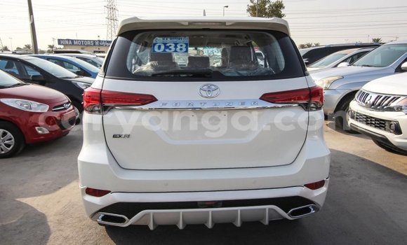 Buy Import Toyota Fortuner White Car in Import - Dubai in Malawi Buy Import Toyota Fortuner White Car in Import - Dubai in Malawi