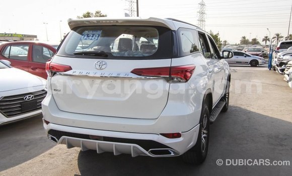 Buy Import Toyota Fortuner White Car in Import - Dubai in Malawi Buy Import Toyota Fortuner White Car in Import - Dubai in Malawi