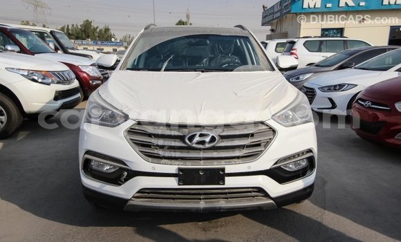 Nunua Imported Hyundai Santa Fe White Gari ndani ya Import - Dubai nchini Malawi Nunua Imported Hyundai Santa Fe White Gari ndani ya Import - Dubai nchini Malawi