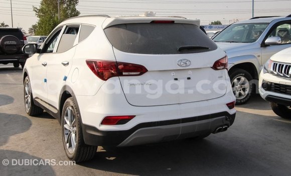 Nunua Imported Hyundai Santa Fe White Gari ndani ya Import - Dubai nchini Malawi Nunua Imported Hyundai Santa Fe White Gari ndani ya Import - Dubai nchini Malawi