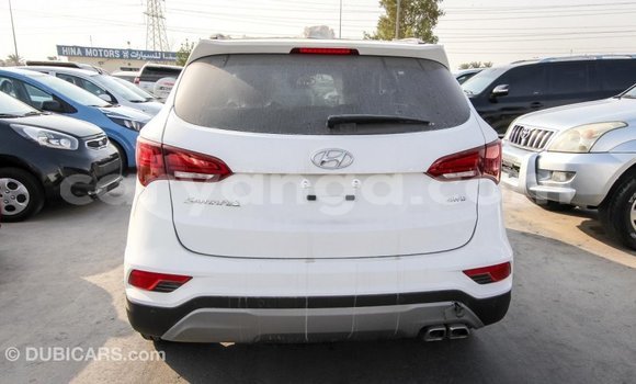 Nunua Imported Hyundai Santa Fe White Gari ndani ya Import - Dubai nchini Malawi Nunua Imported Hyundai Santa Fe White Gari ndani ya Import - Dubai nchini Malawi