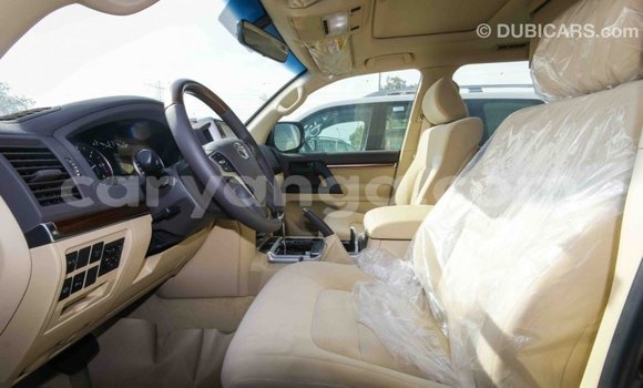 Acheter Import Voiture Toyota Land Cruiser Autre à Import - Dubai, Malawi Acheter Import Voiture Toyota Land Cruiser Autre à Import - Dubai, Malawi