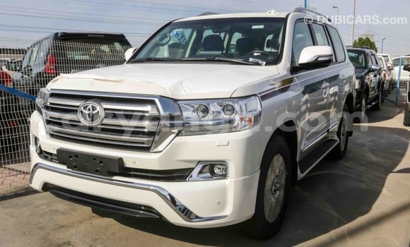 Buy Import Toyota Land Cruiser White Car in Import - Dubai in Malawi Buy Import Toyota Land Cruiser White Car in Import - Dubai in Malawi