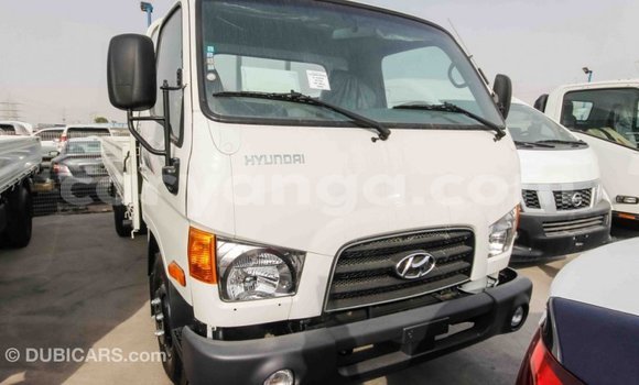 Nunua Imported Hyundai Chorus White Lori ndani ya Import - Dubai nchini Malawi Nunua Imported Hyundai Chorus White Lori ndani ya Import - Dubai nchini Malawi