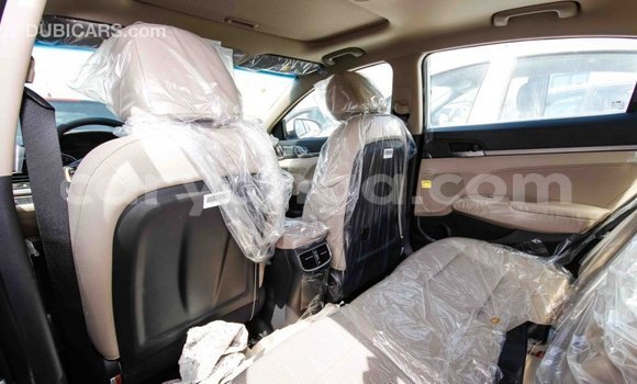 Buy Import Hyundai Elantra White Car in Import - Dubai in Malawi Buy Import Hyundai Elantra White Car in Import - Dubai in Malawi