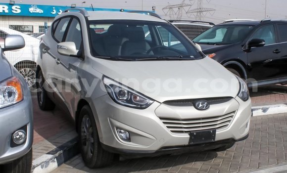 Nunua Imported Hyundai Tucson Beige Gari ndani ya Import - Dubai nchini Malawi Nunua Imported Hyundai Tucson Beige Gari ndani ya Import - Dubai nchini Malawi