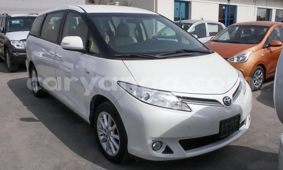 Buy Import Toyota Previa White Car in Import - Dubai in Malawi Buy Import Toyota Previa White Car in Import - Dubai in Malawi
