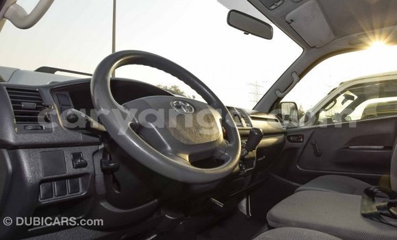 Buy Import Toyota Hiace White Car in Import - Dubai in Malawi Buy Import Toyota Hiace White Car in Import - Dubai in Malawi