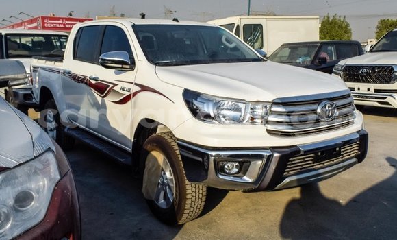 Nunua Imported Toyota Hilux White Gari ndani ya Import - Dubai nchini Malawi Nunua Imported Toyota Hilux White Gari ndani ya Import - Dubai nchini Malawi