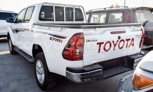 Nunua Imported Toyota Hilux White Gari ndani ya Import - Dubai nchini Malawi Nunua Imported Toyota Hilux White Gari ndani ya Import - Dubai nchini Malawi