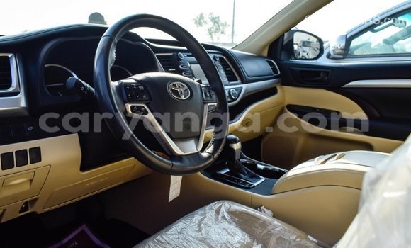 Nunua Imported Toyota Highlander Black Gari ndani ya Import - Dubai nchini Malawi Nunua Imported Toyota Highlander Black Gari ndani ya Import - Dubai nchini Malawi