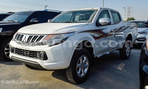 Buy Import Mitsubishi L200 White Car in Import - Dubai in Malawi Buy Import Mitsubishi L200 White Car in Import - Dubai in Malawi