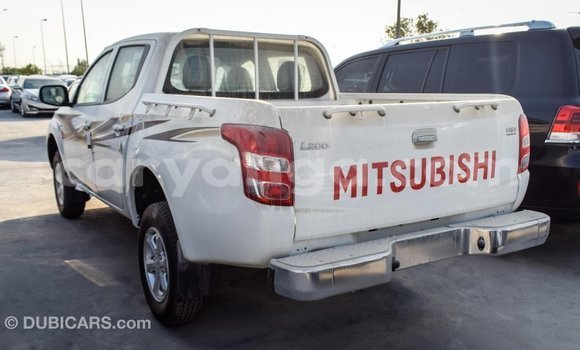 Buy Import Mitsubishi L200 White Car in Import - Dubai in Malawi Buy Import Mitsubishi L200 White Car in Import - Dubai in Malawi
