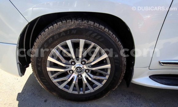 Buy Import Toyota Land Cruiser White Car in Import - Dubai in Malawi Buy Import Toyota Land Cruiser White Car in Import - Dubai in Malawi