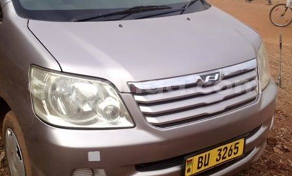Buy Used Toyota 4Runner White Car in Lilongwe in Malawi Buy Used Toyota 4Runner White Car in Lilongwe in Malawi