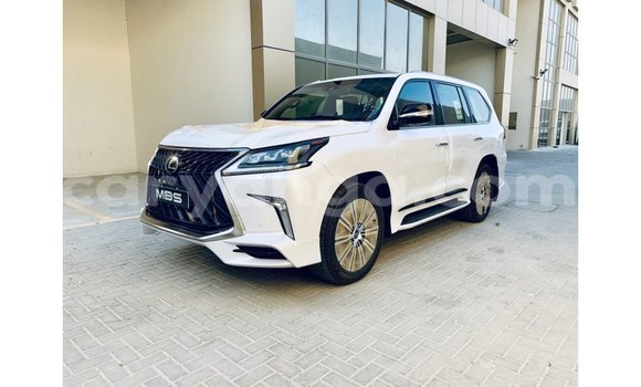 Acheter Import Voiture Lexus LX Blanc à Import - Dubai, Malawi Acheter Import Voiture Lexus LX Blanc à Import - Dubai, Malawi