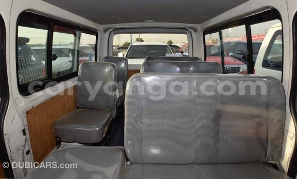 Nunua Imported Toyota Hiace White Gari ndani ya Import - Dubai nchini Malawi Nunua Imported Toyota Hiace White Gari ndani ya Import - Dubai nchini Malawi