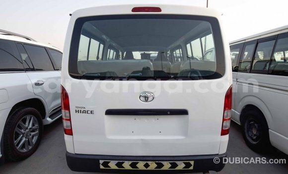 Nunua Imported Toyota Hiace White Gari ndani ya Import - Dubai nchini Malawi Nunua Imported Toyota Hiace White Gari ndani ya Import - Dubai nchini Malawi