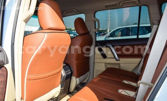Nunua Imported Toyota Prado White Gari ndani ya Import - Dubai nchini Malawi Nunua Imported Toyota Prado White Gari ndani ya Import - Dubai nchini Malawi