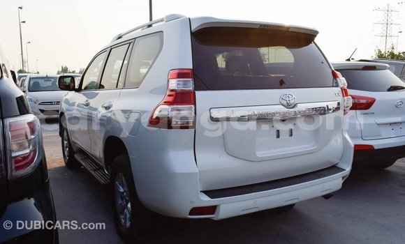 Nunua Imported Toyota Prado White Gari ndani ya Import - Dubai nchini Malawi Nunua Imported Toyota Prado White Gari ndani ya Import - Dubai nchini Malawi