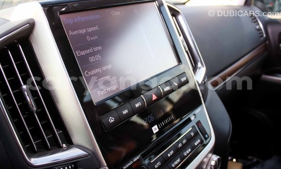 Acheter Import Voiture Toyota Land Cruiser Noir à Import - Dubai, Malawi Acheter Import Voiture Toyota Land Cruiser Noir à Import - Dubai, Malawi