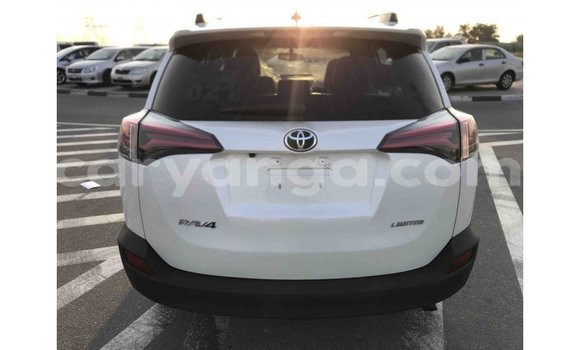 Buy Import Toyota Fielder White Car in Import - Dubai in Malawi Buy Import Toyota Fielder White Car in Import - Dubai in Malawi