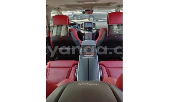 Acheter Import Voiture Toyota Land Cruiser Noir à Import - Dubai, Malawi Acheter Import Voiture Toyota Land Cruiser Noir à Import - Dubai, Malawi