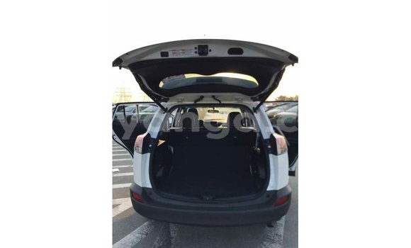 Buy Import Toyota Fielder White Car in Import - Dubai in Malawi Buy Import Toyota Fielder White Car in Import - Dubai in Malawi