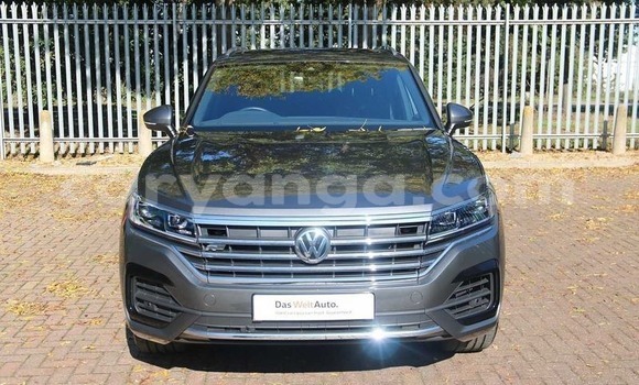 Buy Used Volkswagen Tiguan Silver Car in Salima in Malawi Buy Used Volkswagen Tiguan Silver Car in Salima in Malawi