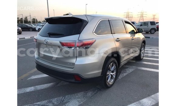 Nunua Imported Toyota Highlander Other Gari ndani ya Import - Dubai nchini Malawi Nunua Imported Toyota Highlander Other Gari ndani ya Import - Dubai nchini Malawi