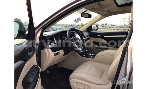 Nunua Imported Toyota Highlander Other Gari ndani ya Import - Dubai nchini Malawi Nunua Imported Toyota Highlander Other Gari ndani ya Import - Dubai nchini Malawi
