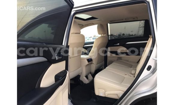 Nunua Imported Toyota Highlander Other Gari ndani ya Import - Dubai nchini Malawi Nunua Imported Toyota Highlander Other Gari ndani ya Import - Dubai nchini Malawi