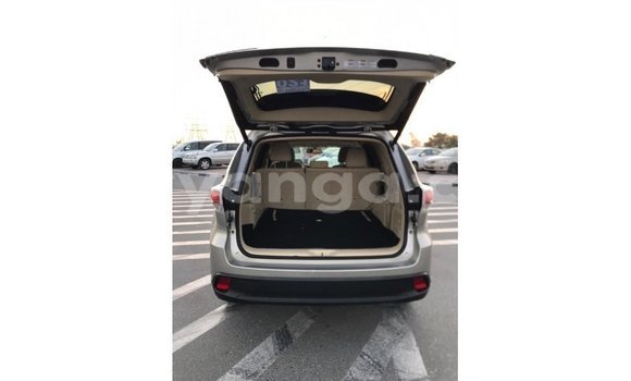 Nunua Imported Toyota Highlander Other Gari ndani ya Import - Dubai nchini Malawi Nunua Imported Toyota Highlander Other Gari ndani ya Import - Dubai nchini Malawi