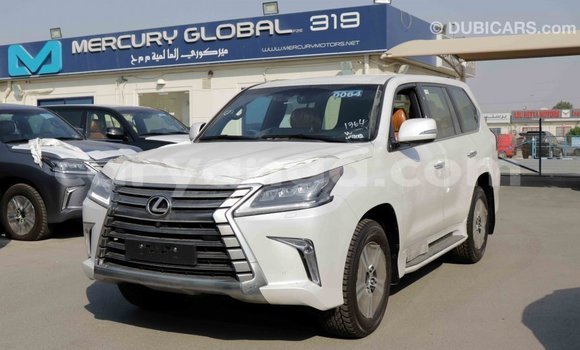 Acheter Import Voiture Lexus LX Blanc à Import - Dubai, Malawi Acheter Import Voiture Lexus LX Blanc à Import - Dubai, Malawi