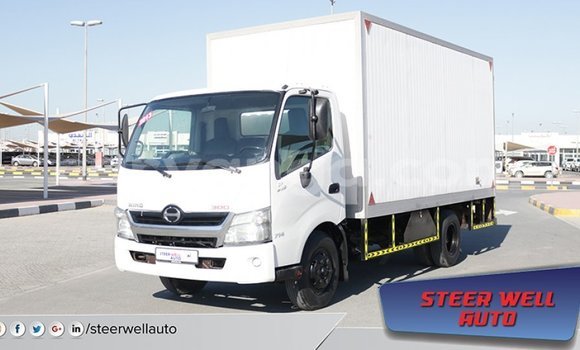 Buy Import Hino Dutro White Truck in Import - Dubai in Malawi