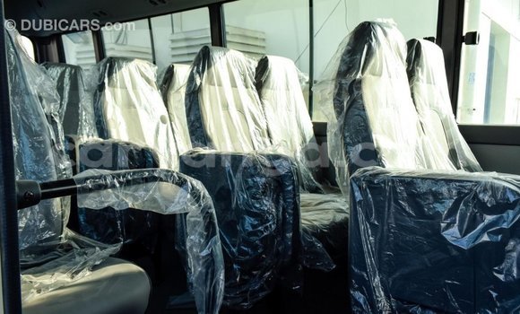 Nunua Imported Hyundai Chorus Beige Lori ndani ya Import - Dubai nchini Malawi Nunua Imported Hyundai Chorus Beige Lori ndani ya Import - Dubai nchini Malawi