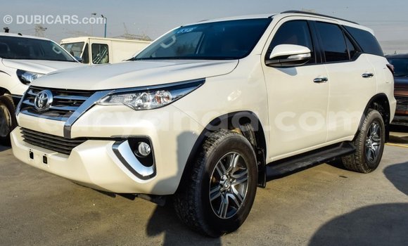 Buy Import Toyota Fortuner White Car in Import - Dubai in Malawi Buy Import Toyota Fortuner White Car in Import - Dubai in Malawi