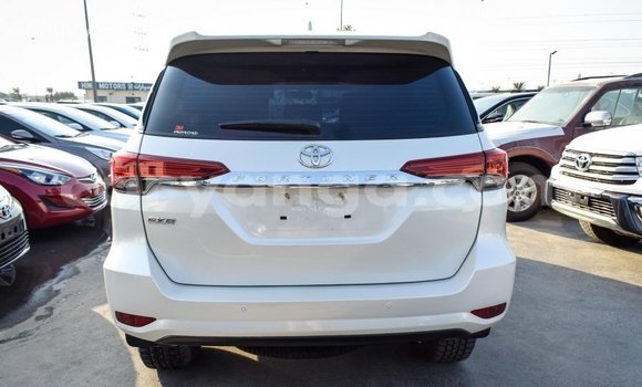 Buy Import Toyota Fortuner White Car in Import - Dubai in Malawi Buy Import Toyota Fortuner White Car in Import - Dubai in Malawi