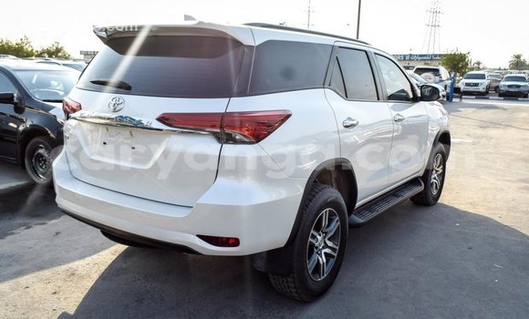 Buy Import Toyota Fortuner White Car in Import - Dubai in Malawi Buy Import Toyota Fortuner White Car in Import - Dubai in Malawi