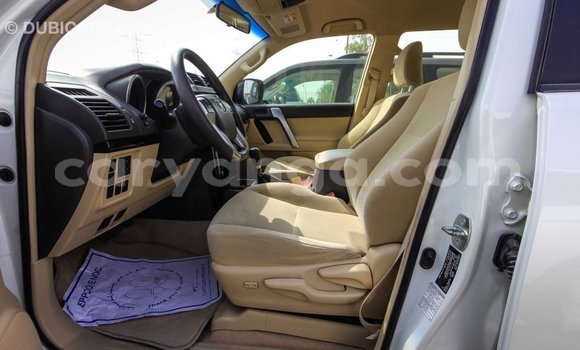 Nunua Imported Toyota Prado White Gari ndani ya Import - Dubai nchini Malawi Nunua Imported Toyota Prado White Gari ndani ya Import - Dubai nchini Malawi
