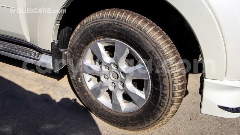 Big with watermark mitsubishi pajero malawi import dubai 6530