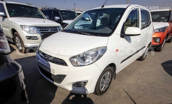 Buy Import Hyundai i10 White Car in Import - Dubai in Malawi Buy Import Hyundai i10 White Car in Import - Dubai in Malawi