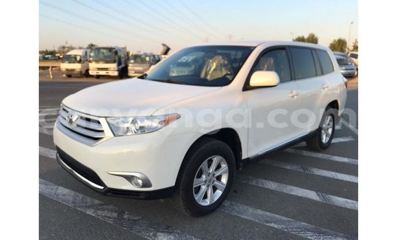 Buy Import Toyota Highlander White Car in Import - Dubai in Malawi Buy Import Toyota Highlander White Car in Import - Dubai in Malawi