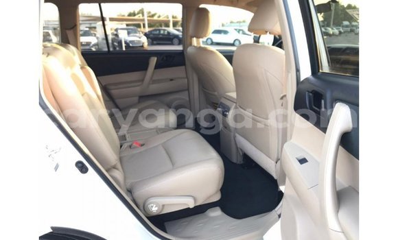 Buy Import Toyota Highlander White Car in Import - Dubai in Malawi Buy Import Toyota Highlander White Car in Import - Dubai in Malawi