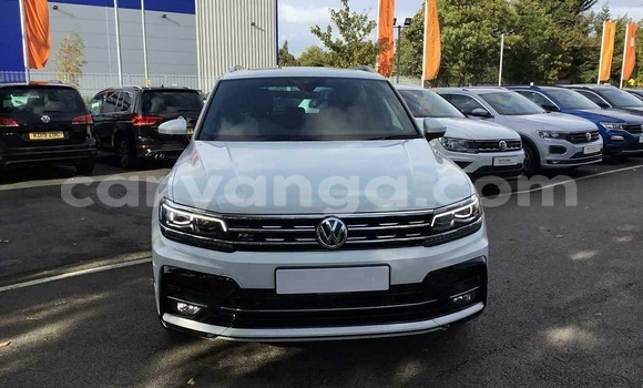 Nunua Ilio tumika Volkswagen Tiguan White Gari ndani ya Lilongwe nchini Malawi Nunua Ilio tumika Volkswagen Tiguan White Gari ndani ya Lilongwe nchini Malawi