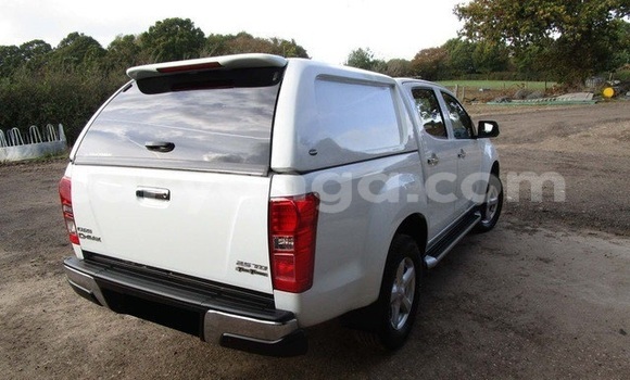 Acheter Occasion Voiture Isuzu D–MAX Blanc à Lilongwe, Malawi Acheter Occasion Voiture Isuzu D–MAX Blanc à Lilongwe, Malawi